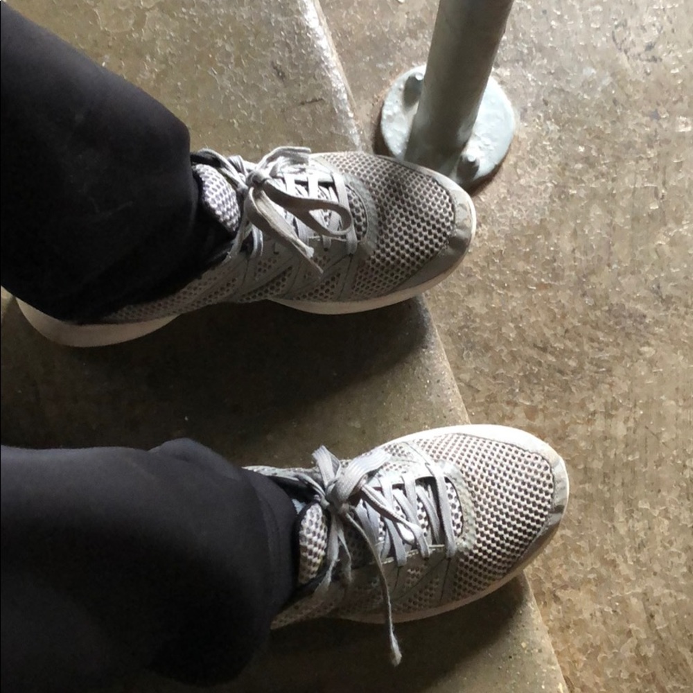 Avia shoes